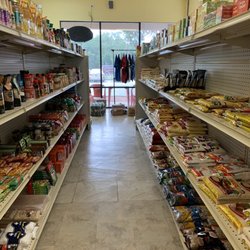 Oliveira's Market - Inside