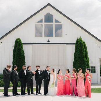 Kylan Barn - Wedding Party at Kylan Barn - Wedding Planning Near Me - Delmar, Maryland Kylan Barn - Wedding Party at Kylan Barn - Wedding Planning Near Me - Delmar, Maryland