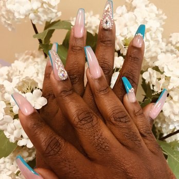 Luxury Nail Salon - Nail Salons Near Me - Anaheim, California