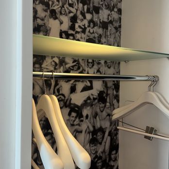 CitizenM Miami Worldcenter - Closet - Hotels Near Me - Miami, Florida CitizenM Miami Worldcenter - Closet - Hotels Near Me - Miami, Florida