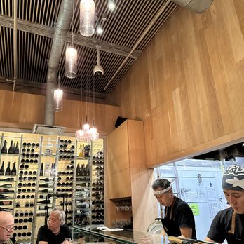 Park Restaurant - Asian Fusion Near Me - Westmount, Quebec