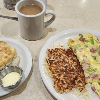 The Big Biscuit - Western Omelette w Hash Browns & Biscuit. - Breakfast & Brunch Near Me - Springfield, Missouri