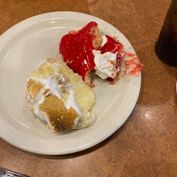 Duff's Buffet - Banana pudding and strawberry shortcake - Buffets Near Me - Clearwater, Florida Duff's Buffet - Banana pudding and strawberry shortcake - Buffets Near Me - Clearwater, Florida