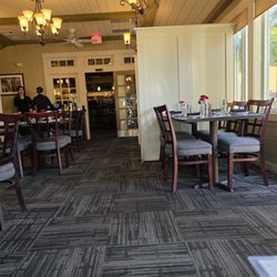 Angelina's Ristorante & Wine Bar