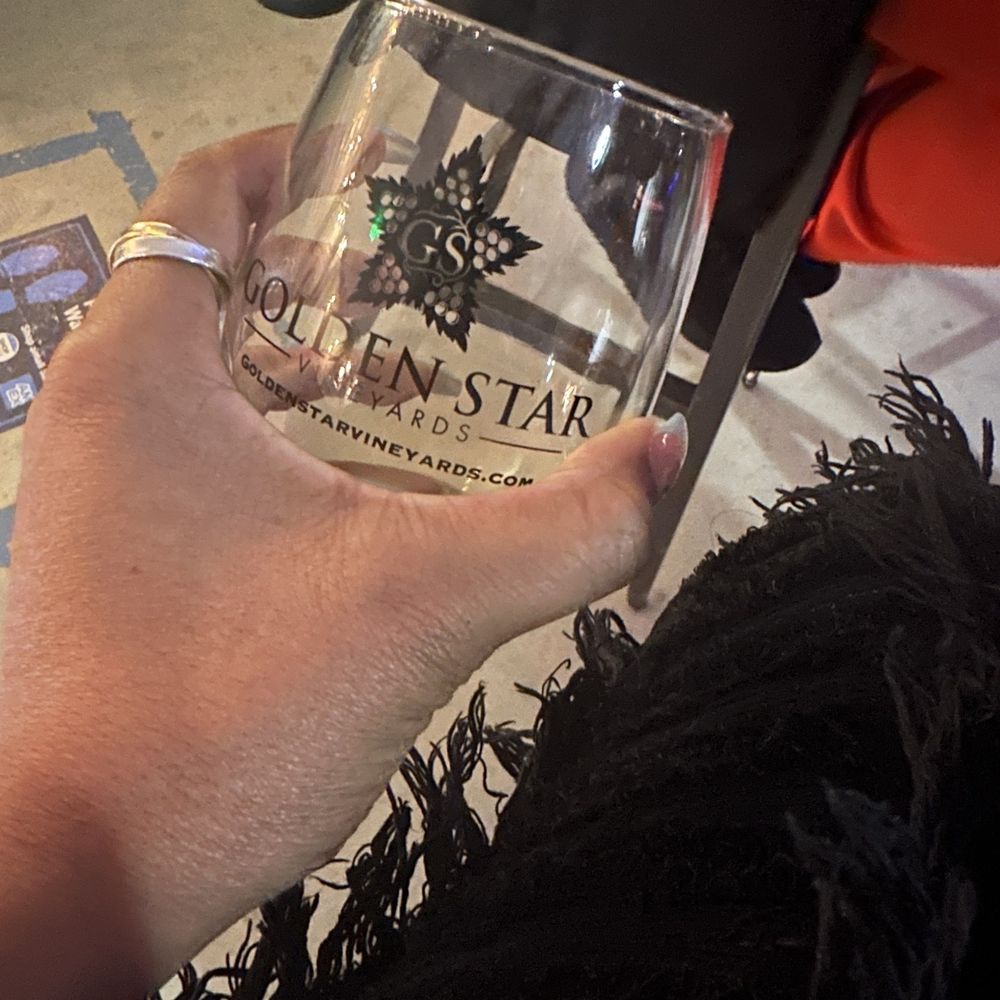 Golden Star Vineyards - Wineries Near Me - Littlerock, California