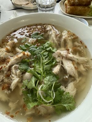 Phở Bánh Cuốn 14 by null