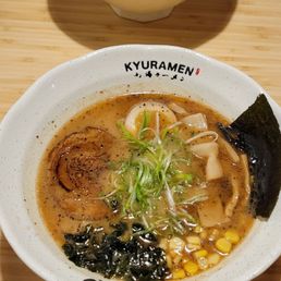 Tokyo tonkotsu Shouyu ramen