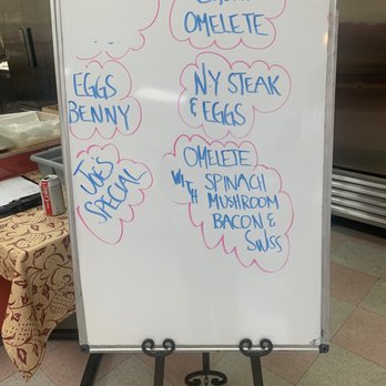 Maggies On Meeker - Weekend Specials - American Near Me - Kent, Washington