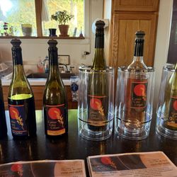 Camas Cove Cellars - So many choices.