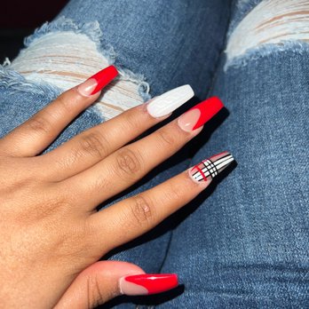 Chrome Nails Bar - Nails - Nail Salons Near Me - Lynwood, California