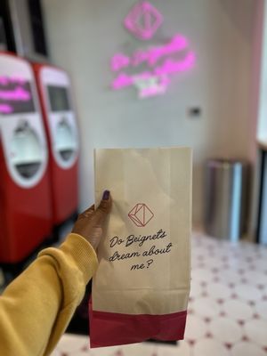 Beignets Expressed by null