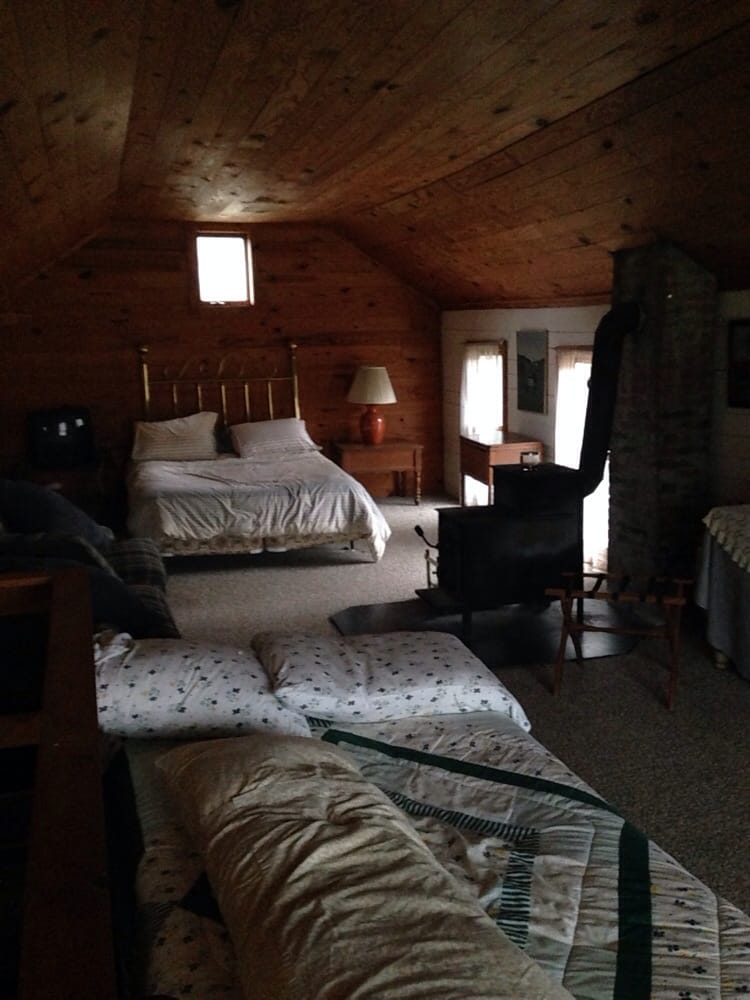 WINDSWEPT FARMS B AND B Updated October 2024 3934 Tichenor Rd