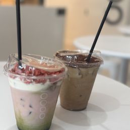 Strawberry matcha and tiramisu einspanner (seasonal) Strawberry matcha and tiramisu einspanner (seasonal)