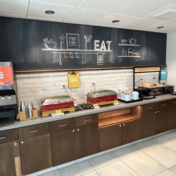Hampton Inn Morro Bay - Breakfast area - Hotels Near Me - Morro Bay, California Hampton Inn Morro Bay - Breakfast area - Hotels Near Me - Morro Bay, California