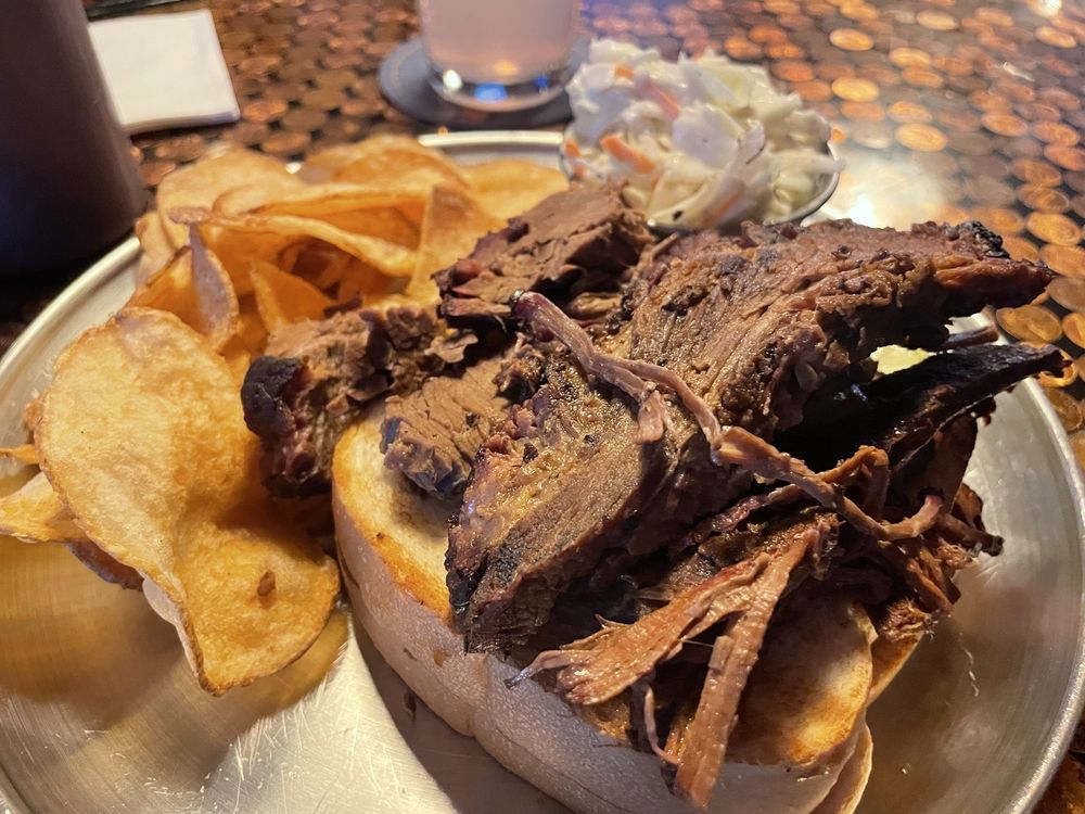Casey's BBQ & Smokehouse Logo
