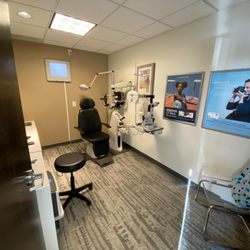 Cumming Vision Care - Examination room