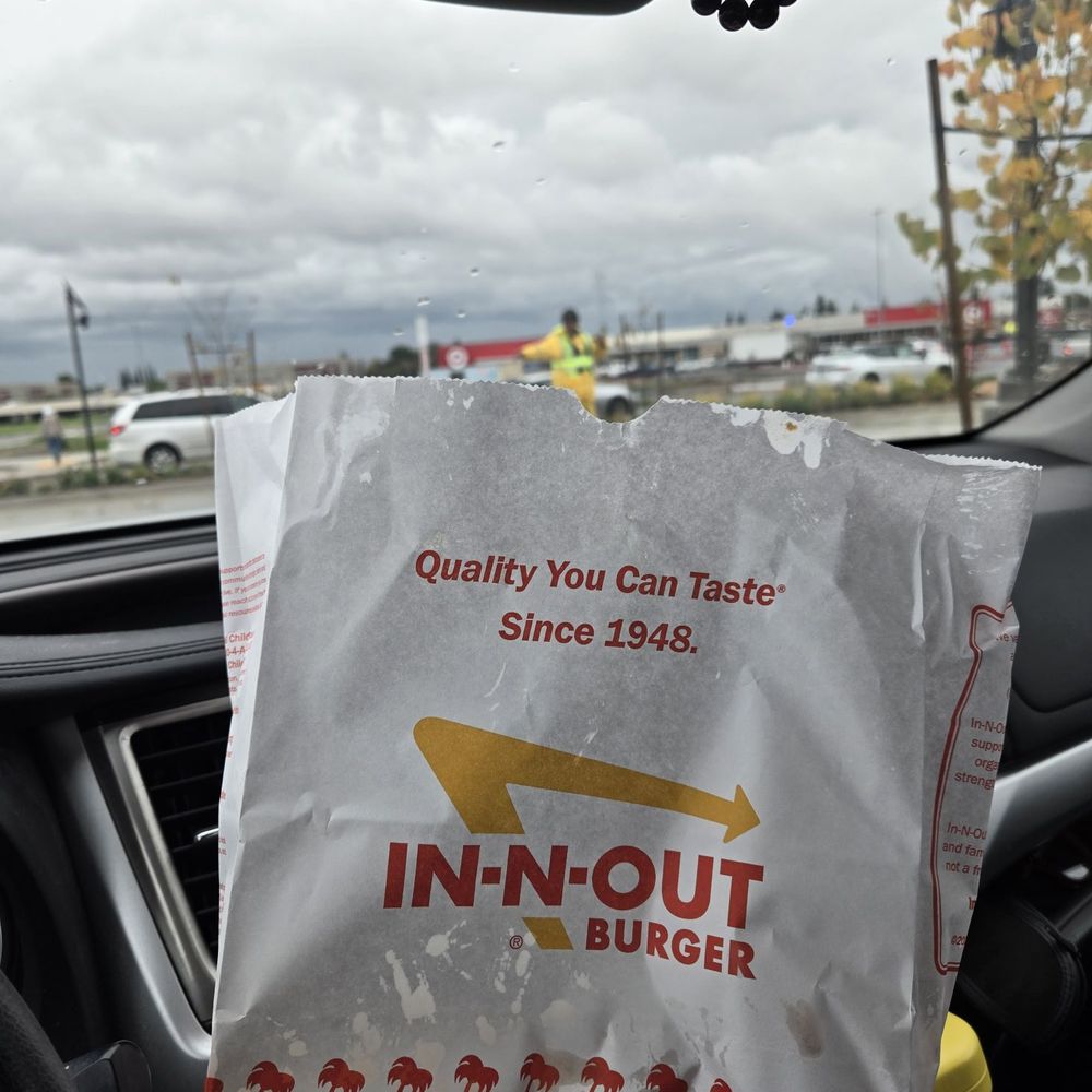 In-N-Out Burger - Burgers Near Me - Fresno, California