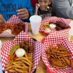 Mack’s Wings - Familytime at Mack's!!