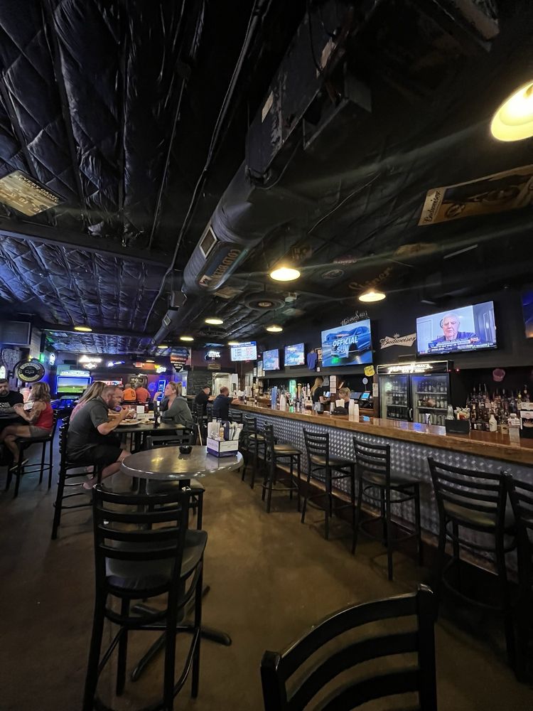 MUSTANG SALLY’S BAR & GRILL Updated September 2024 10 Photos & 13