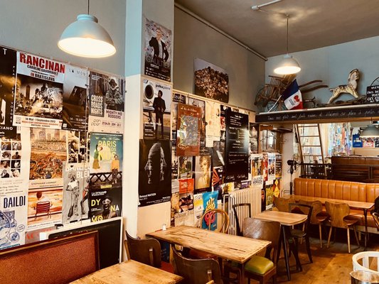 Le Loir dans La Théière by null