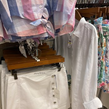 Island Paradise - Accessories Near Me - Kissimmee, Florida Island Paradise - Accessories Near Me - Kissimmee, Florida