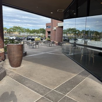 Starbucks - Coffee & Tea Near Me - La Jolla, California