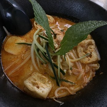 Laut - Curry Laksa Soup - Thai Near Me - New York, New York Laut - Curry Laksa Soup - Thai Near Me - New York, New York