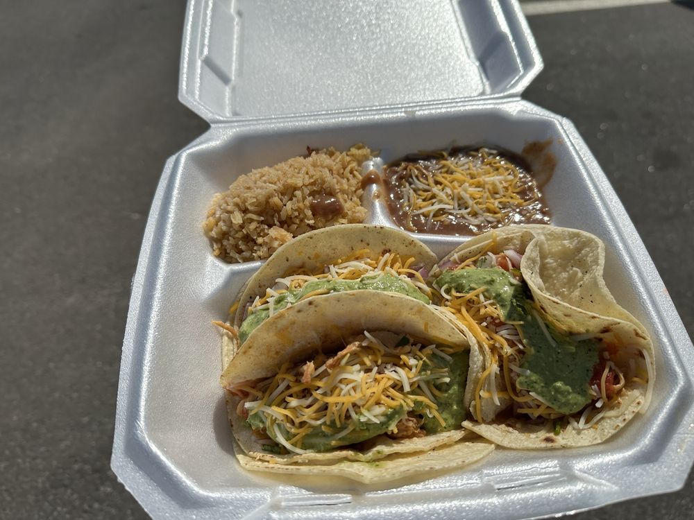 Saucy Girl Taco Truck