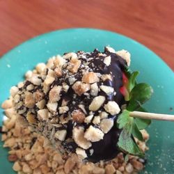 Golden Corral Buffet & Grill - Chocolate covered strawberries with peanuts