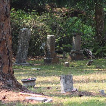 Fort Denaud Cemetery - Landmarks & Historical Buildings Near Me - LaBelle, Florida