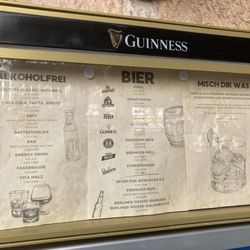 Mittendrin - das "Mittendrin" hat glücklicherweise als "1896" überlebt und hat zum Glück weiterhin Schultheiss..