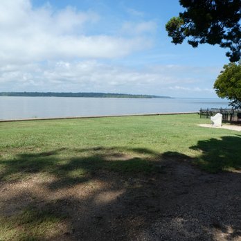 Historic Jamestowne - Did those first ships land here? - Landmarks & Historical Buildings Near Me - Jamestown, Virginia