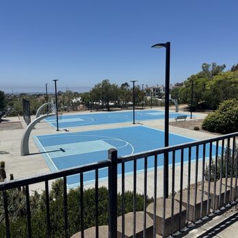 Veteran's Park Recreation Center - Parks Near Me - Chula Vista, California