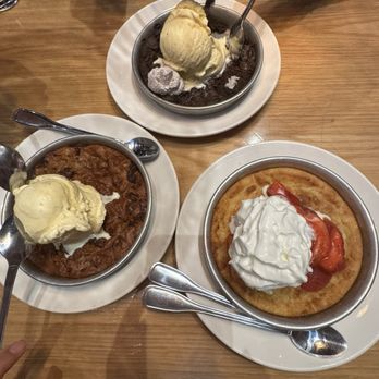 BJ's Restaurant & Brewhouse - Pizza Near Me - Newark, California