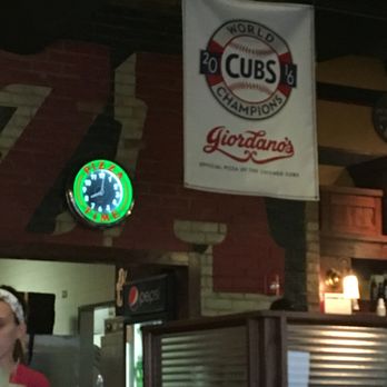 Giordano's - Pizza Near Me - Gurnee, Illinois