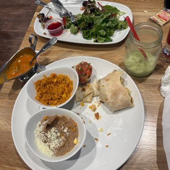 Broken Yolk Cafe - That was too good!!! Let's get the bill, purr. Our server Abby was amazing, queen, love her!!! - American Near Me - Glendora, California