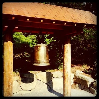 Kubota Garden - Ceremonial Bell - Botanical Gardens Near Me - Seattle, Washington Kubota Garden - Ceremonial Bell - Botanical Gardens Near Me - Seattle, Washington