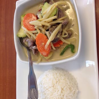 Simply Thai - Green Curry Beef lunch special $6.95 - Thai Near Me - Elk Grove, California