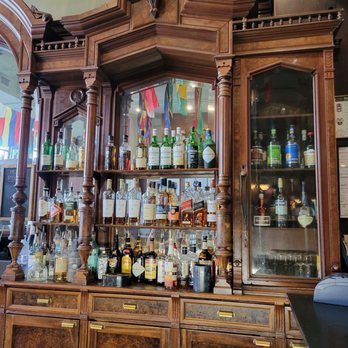 Brit's Pub - Great, massive old bar! - Pubs Near Me - Minneapolis, Minnesota Brit's Pub - Great, massive old bar! - Pubs Near Me - Minneapolis, Minnesota