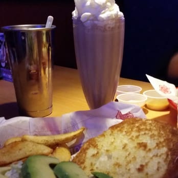 Fuddruckers - Mocha milk shake - Burgers Near Me - Succasunna, New Jersey