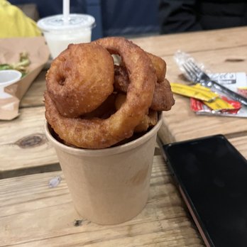 Del's Roadside - Onion rings - Burgers Near Me - Rhinebeck, New York