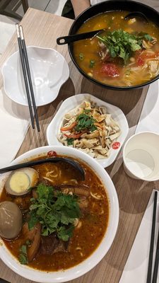 Hey Noodles(Mississauga) by null