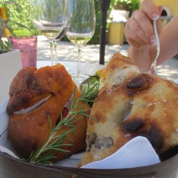 Jordan Vineyard & Winery - bread served with lunch - Wine Tours Near Me - Healdsburg, California