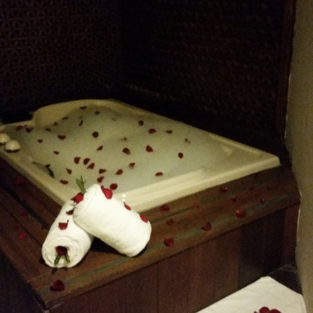 Ocean Maya Royale - Azusena set up a romantic evening for my husband a few I. This was just one of many things she can do. - Hotels Near Me - Quintana Roo, ROO