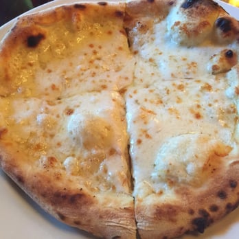 La Pizzeria - Cheesy garlic bread, soft and crunchy with a mild hint of garlic, so good! - Pizza Near Me - Campbell, California La Pizzeria - Cheesy garlic bread, soft and crunchy with a mild hint of garlic, so good! - Pizza Near Me - Campbell, California