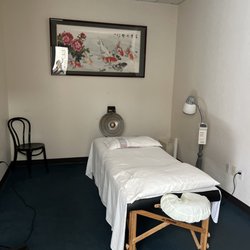 Wan Guo Zhi Acupuncture Clinic