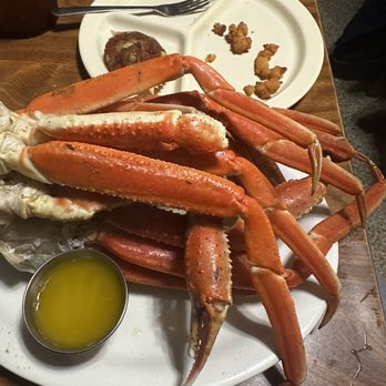 B & J's Steaks & Seafood - Snow Crab - Seafood Near Me - Darien, Georgia