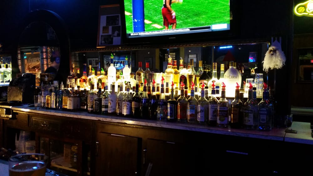 AXEL’S INN Updated October 2024 19 Photos & 20 Reviews 2859 N