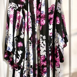 Thrift Shop - A romantic jacket-style over-top with peony-pink accents. So attractive.