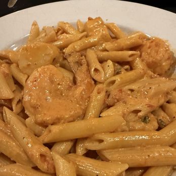 Denovellis - Shrimp and Scallops with Vodka Sauce - Italian Near Me - Rocky Hill, Connecticut